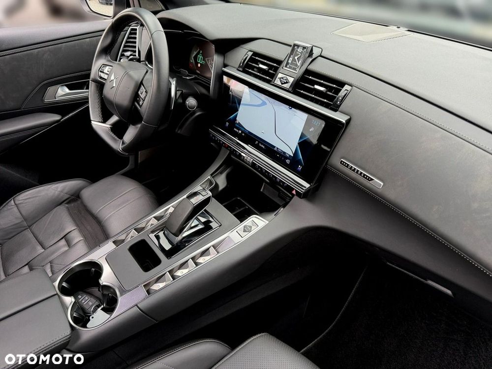 DS Automobiles DS 7 Crossback - 24