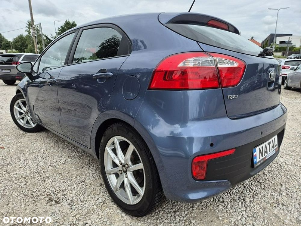 Kia Rio - 5