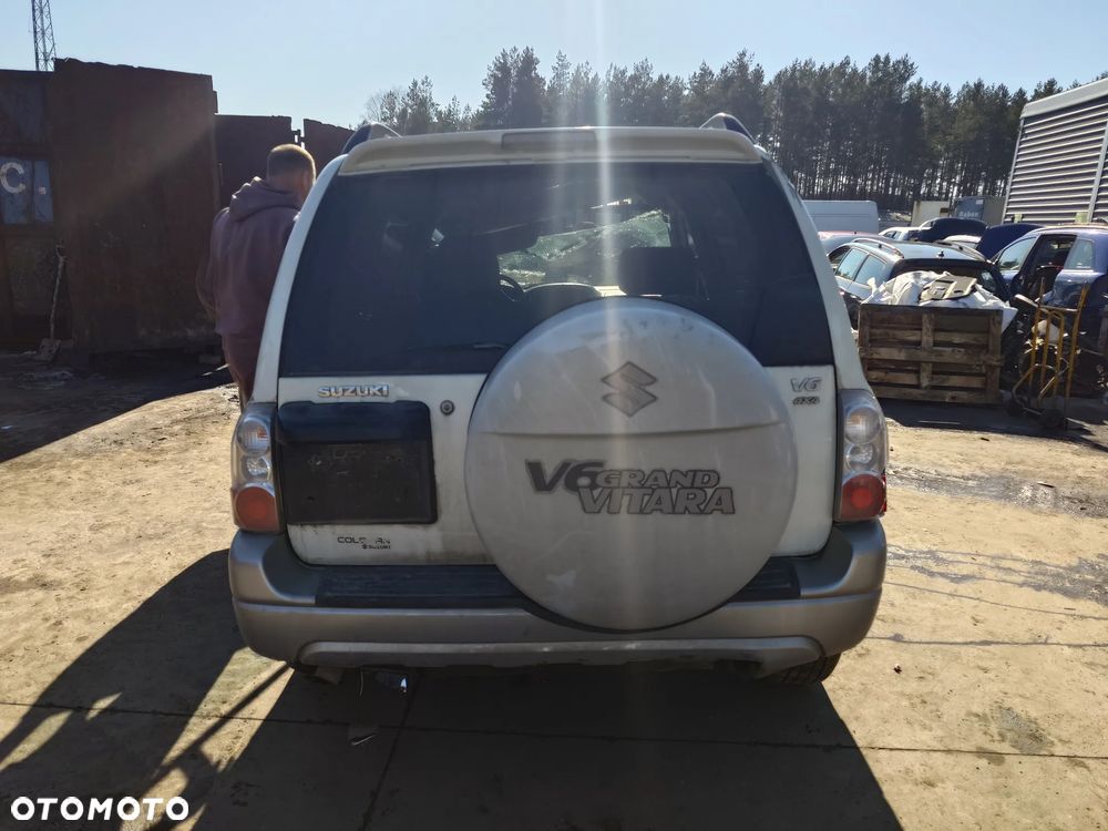 Suzuki Grand Vitara 04R 2.5 V6 116 KW NA CZĘŚCI - 3