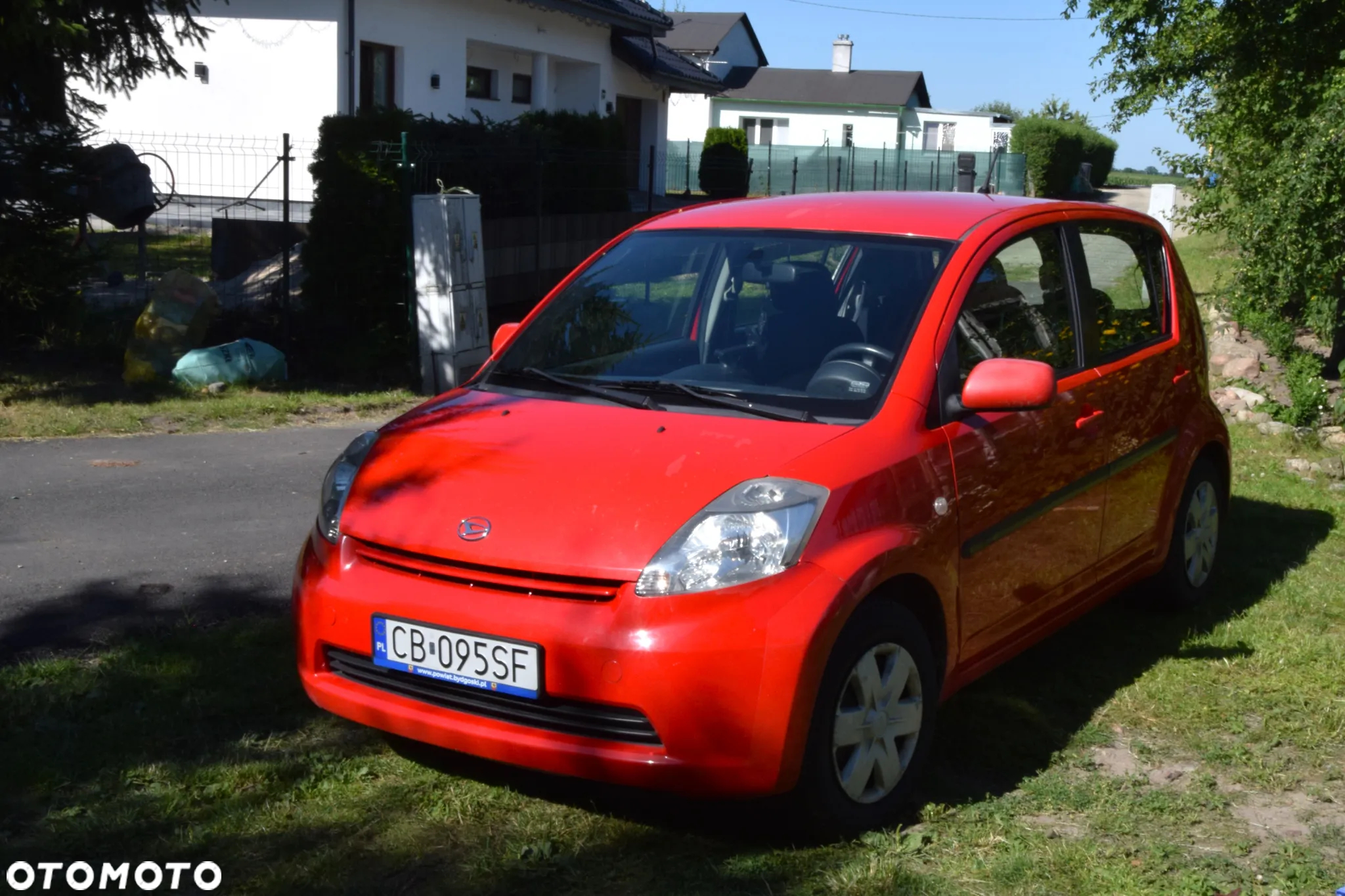 Daihatsu Sirion 1.0 - 4