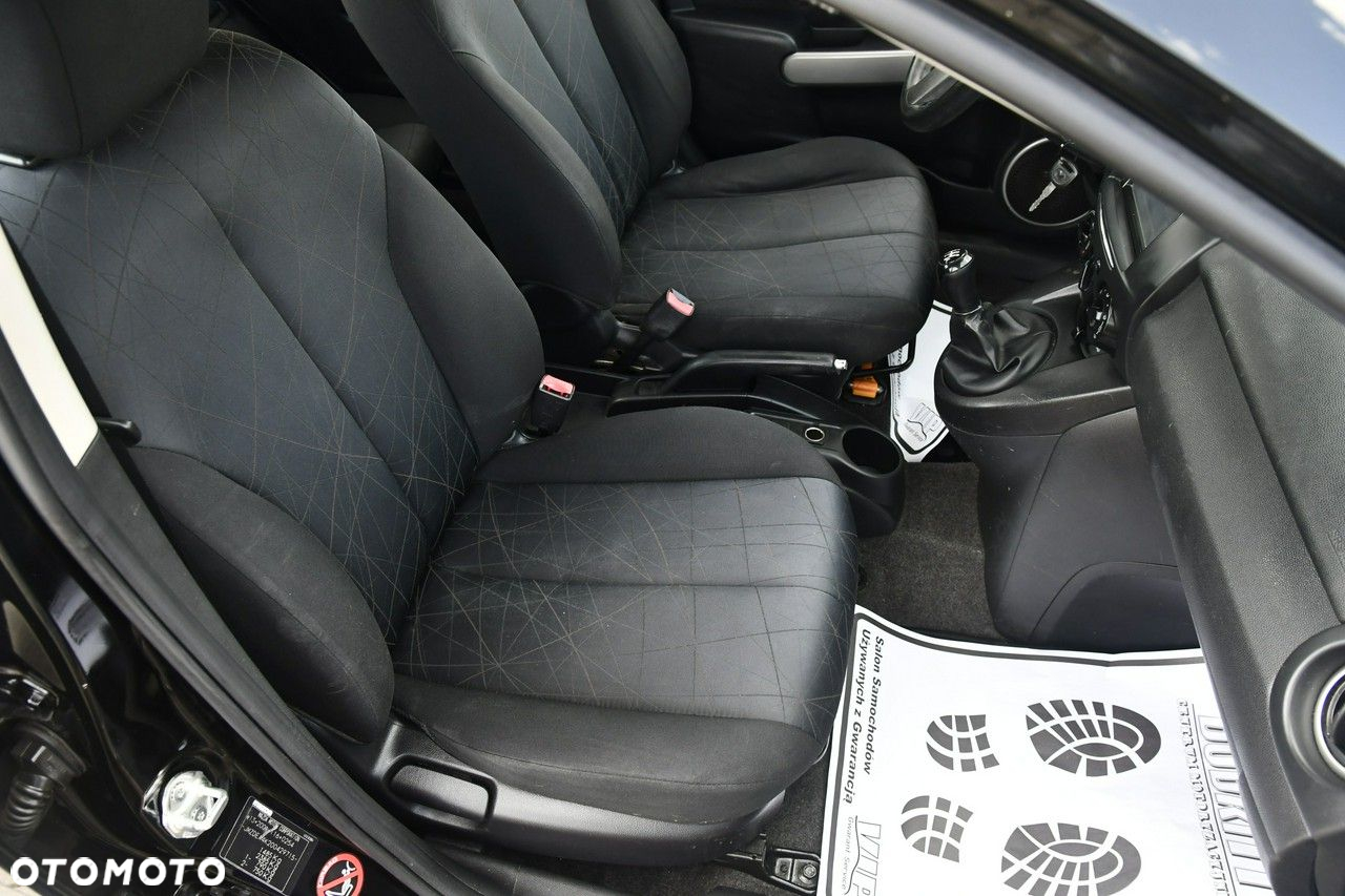 Mazda 2 - 20