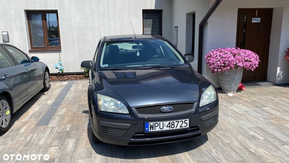 Ford Focus 1.6 Ambiente - 1