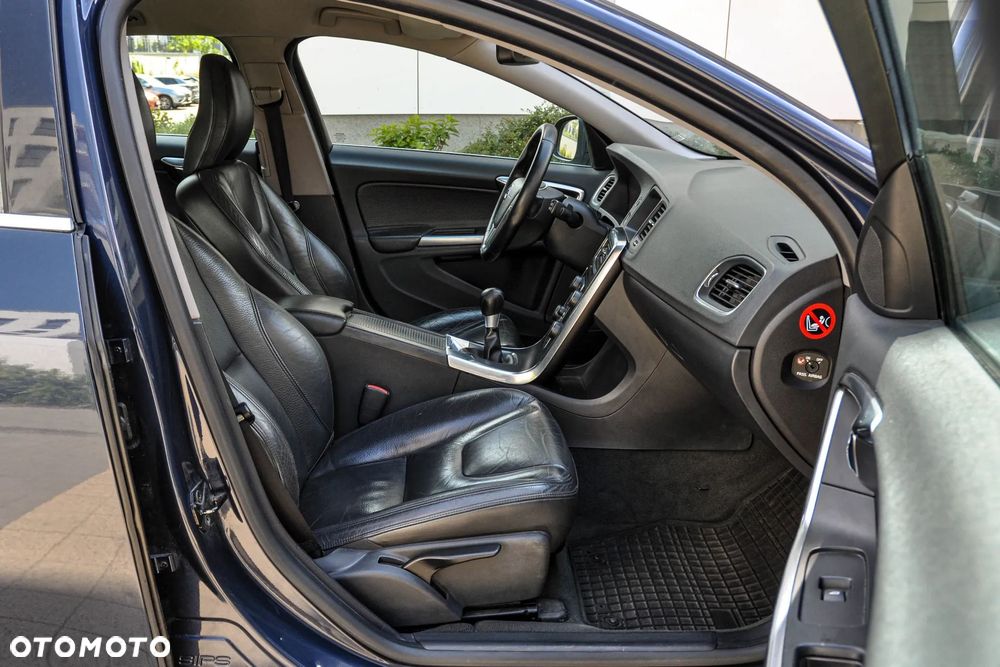 Volvo V60 - 11
