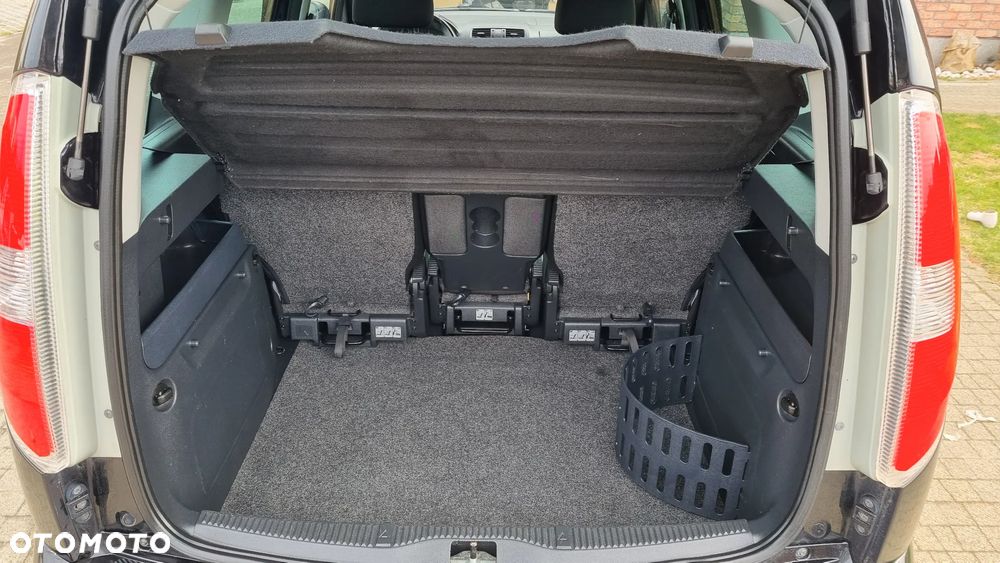 Skoda Roomster 1.2 TSI Comfort PLUS EDITION - 25