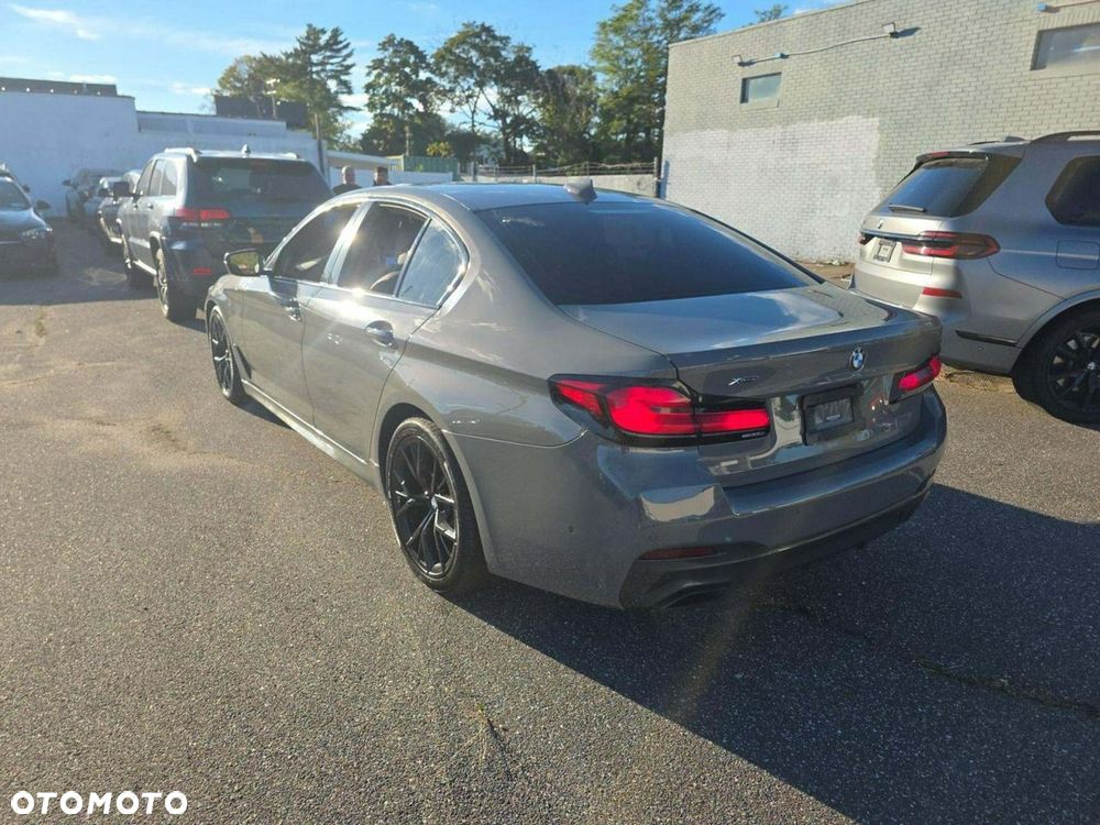 BMW Seria 5 530i xDrive M Sport Edition - 4