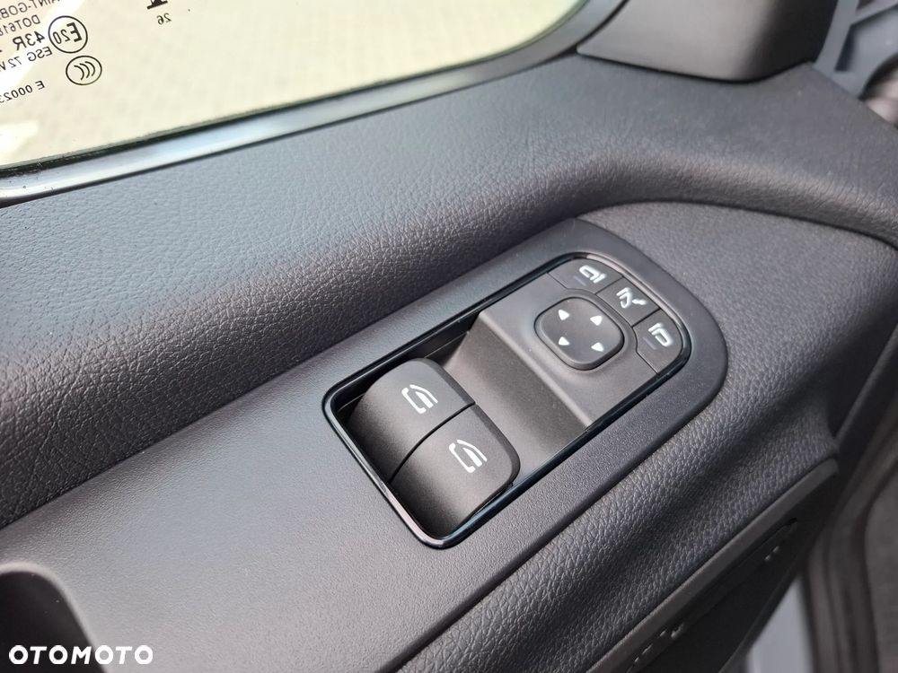 Mercedes-Benz Sprinter 317 CDI Furgon PRO Ekstra Długi 4325+mm - 32