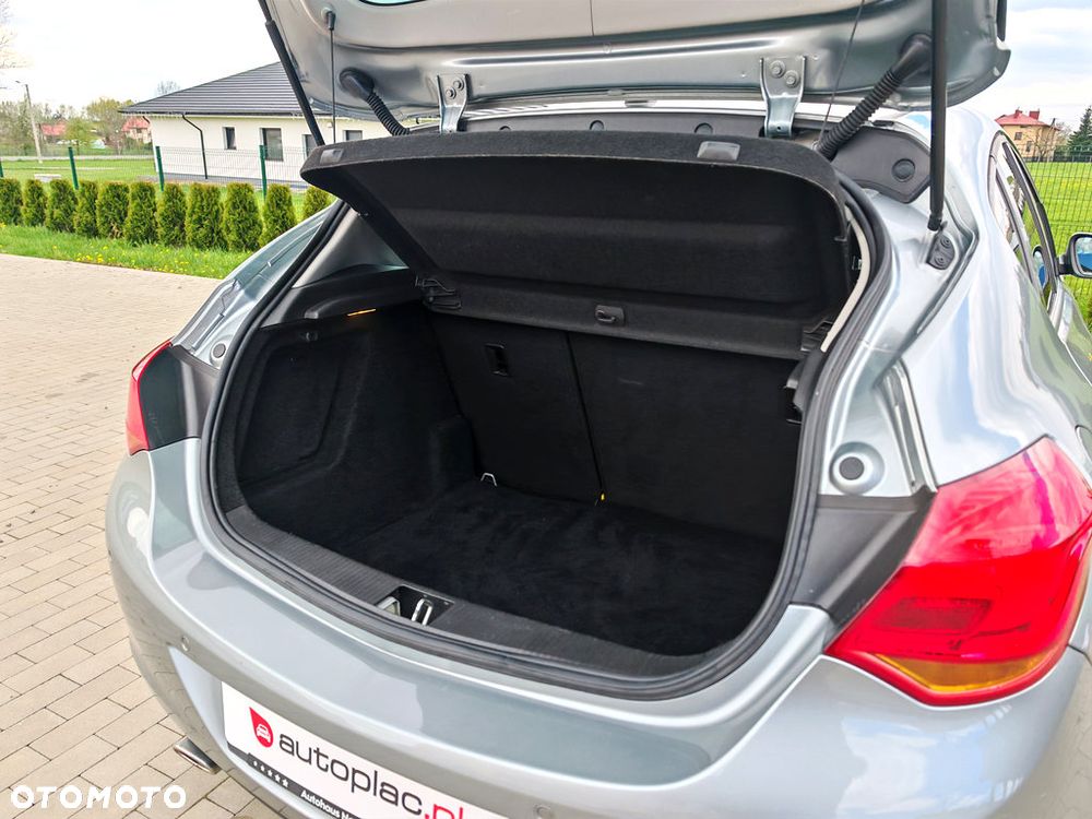 Opel Astra 1.4 Turbo Edition - 24