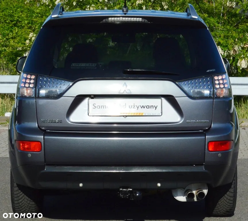 Mitsubishi Outlander - 23