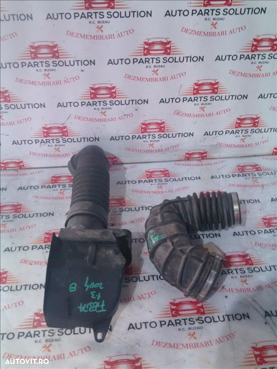tubulatura admisie ford fiesta 1.3 b an fabr. 2004 - 1
