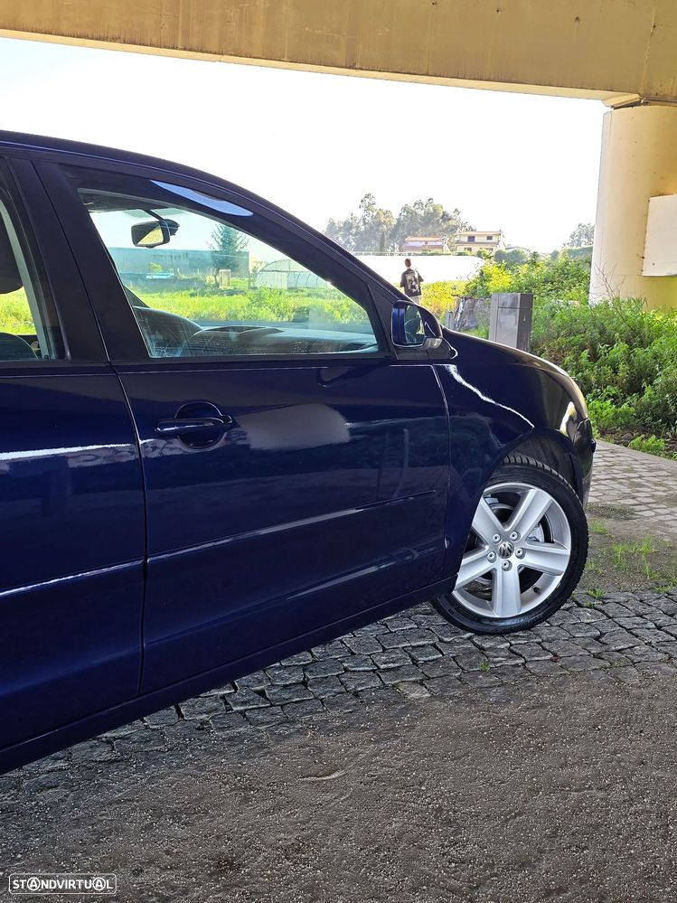 VW Polo 1.4 TDi Sportline - 22