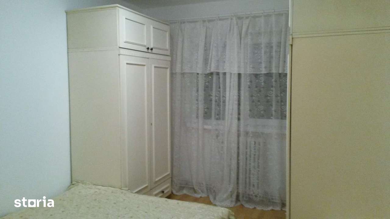 Apartament cu 3 camere decomandat zona Nicolina Lidl lângă bulevard — fotografia 1
