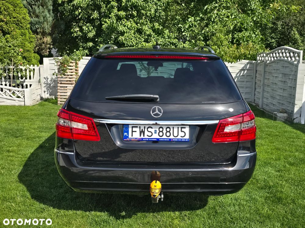 Mercedes-Benz Klasa E 200 CDI DPF BlueEFFICIENCY Avantgarde - 3