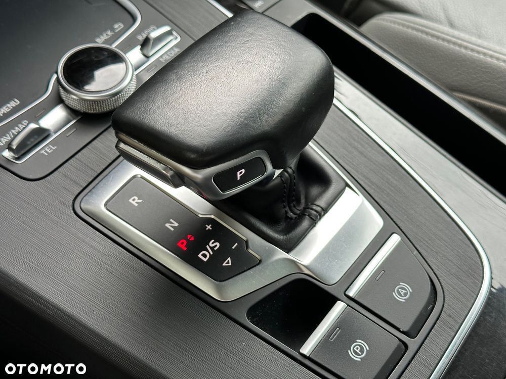 Audi Q5 50 TFSI e Quattro S Line S tronic - 24
