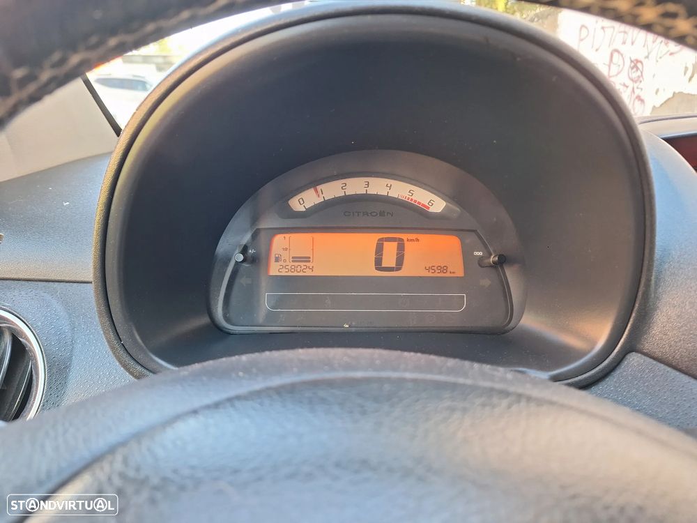 Citroën C2 1.4 HDi VTR - 8