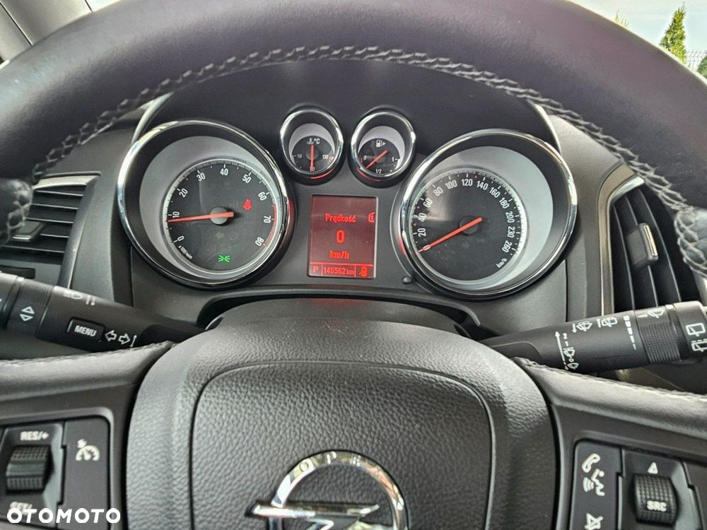 Opel Astra - 16