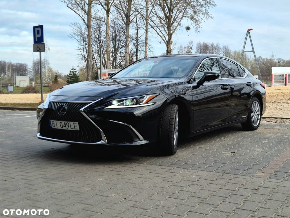 Lexus ES 300h Executive Line - 11