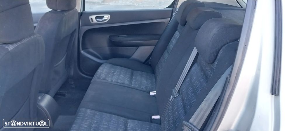 Peugeot 307 1.4 HDi Navtech - 6