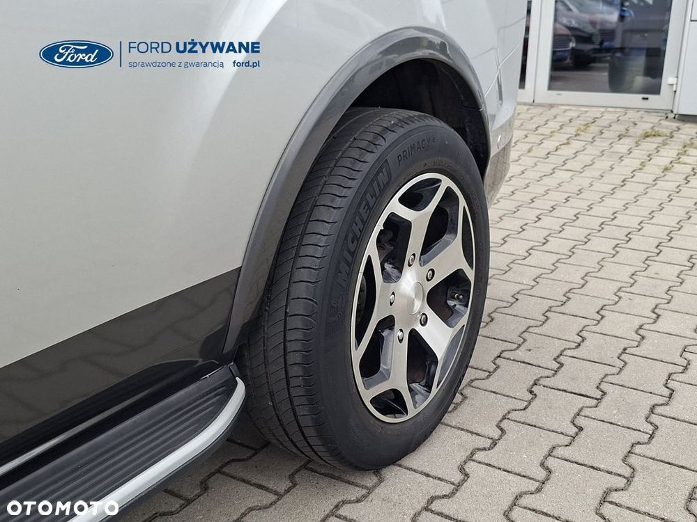 Ford Tourneo Custom - 35