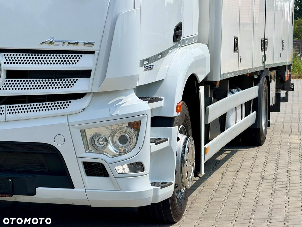 Mercedes-Benz ACTROS 1832 / IZOTERMA / WINDA / 21 EUROPALET / SYPIALKA / TABLETY / AUTOMAT / 2022 ROK / GRZANIE ZABUDOWY - 16