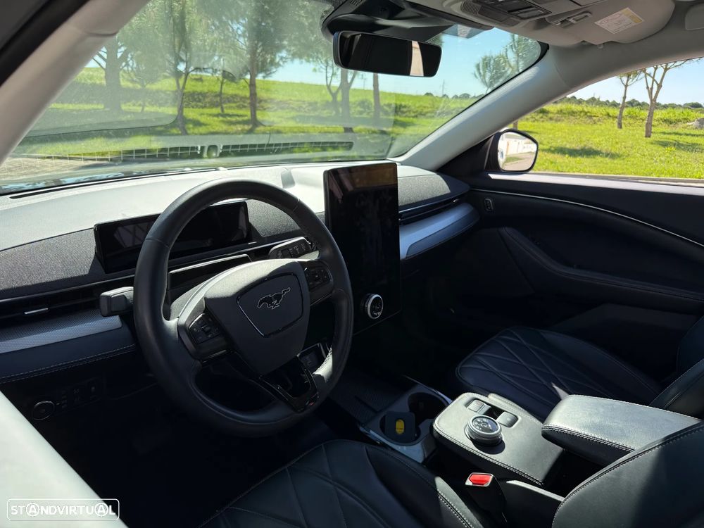 Ford Mustang Mach-E 75.7 kWh Base - 6