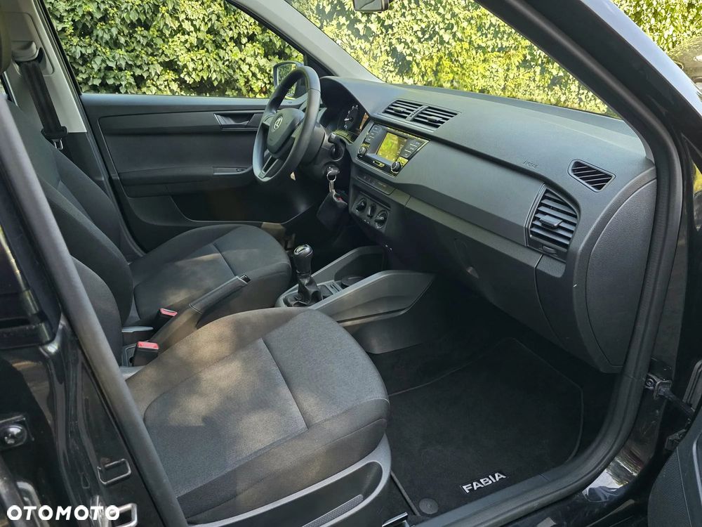 Skoda Fabia - 20