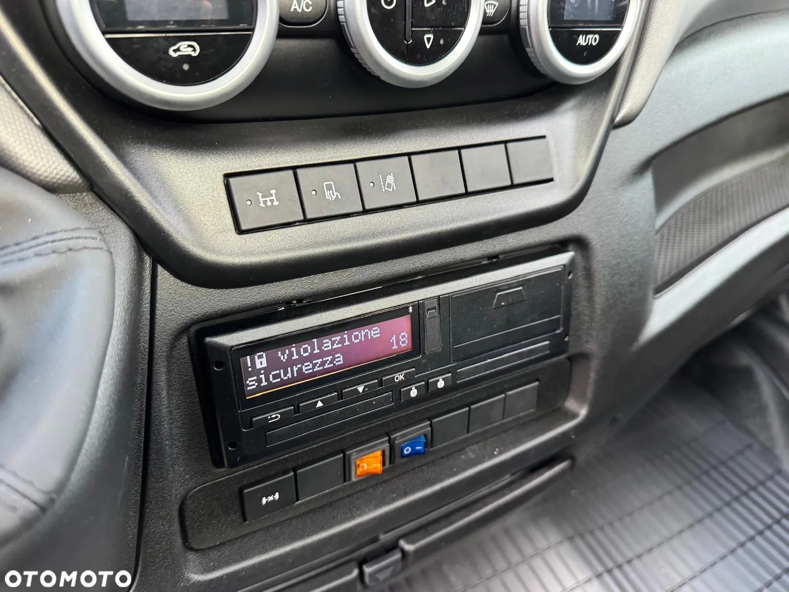 Iveco 70C18 - 13