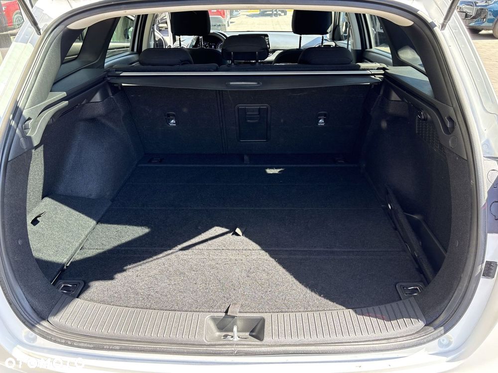 Hyundai i30 1.5 T-GDI 48V Smart - 17