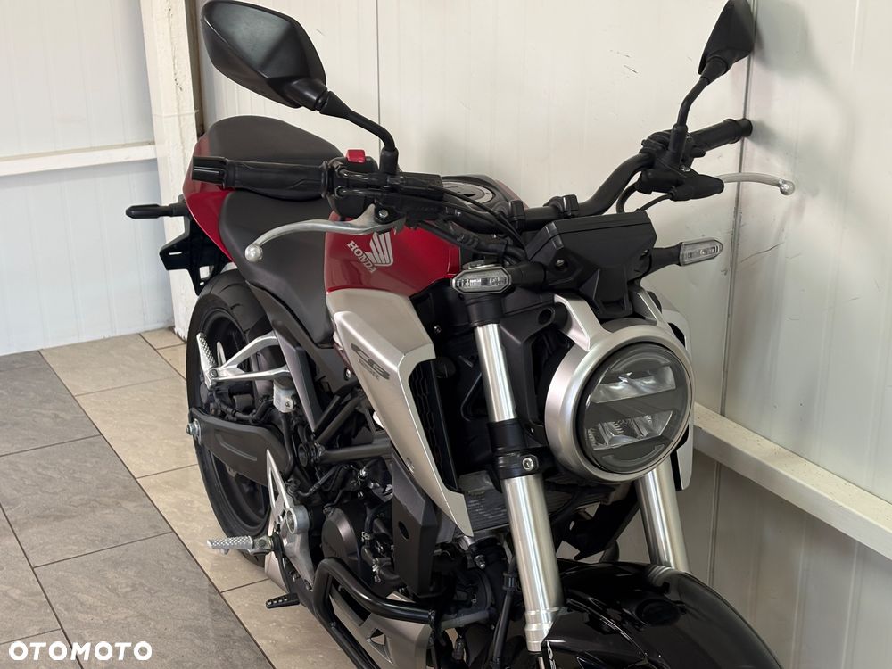 Honda CB - 10