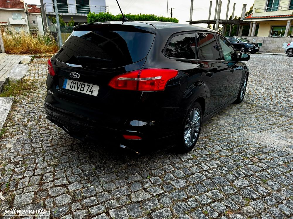 Ford Focus SW 1.5 TDCi ST-Line - 4