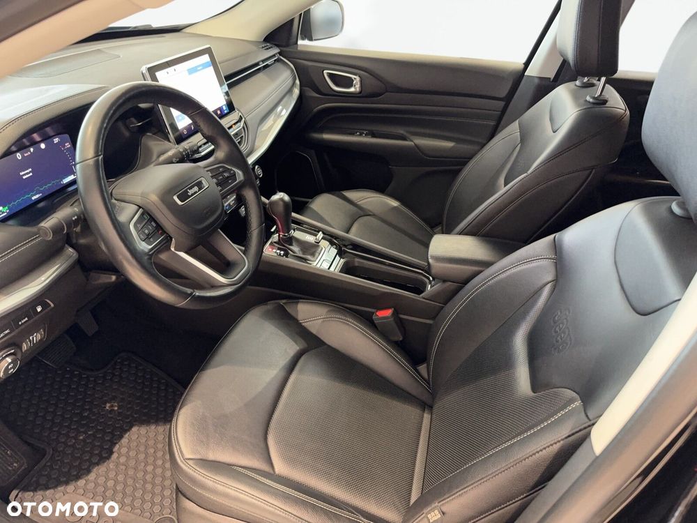 Jeep Compass - 11