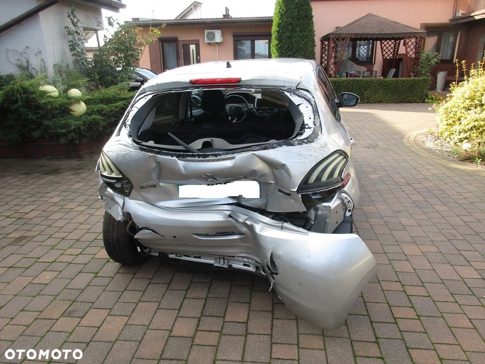 Peugeot 208 PureTech 82 Start & Stop Style - 6