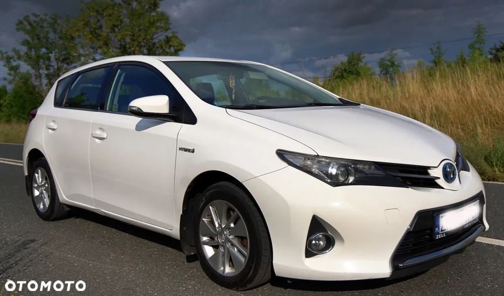 Toyota Auris - 2