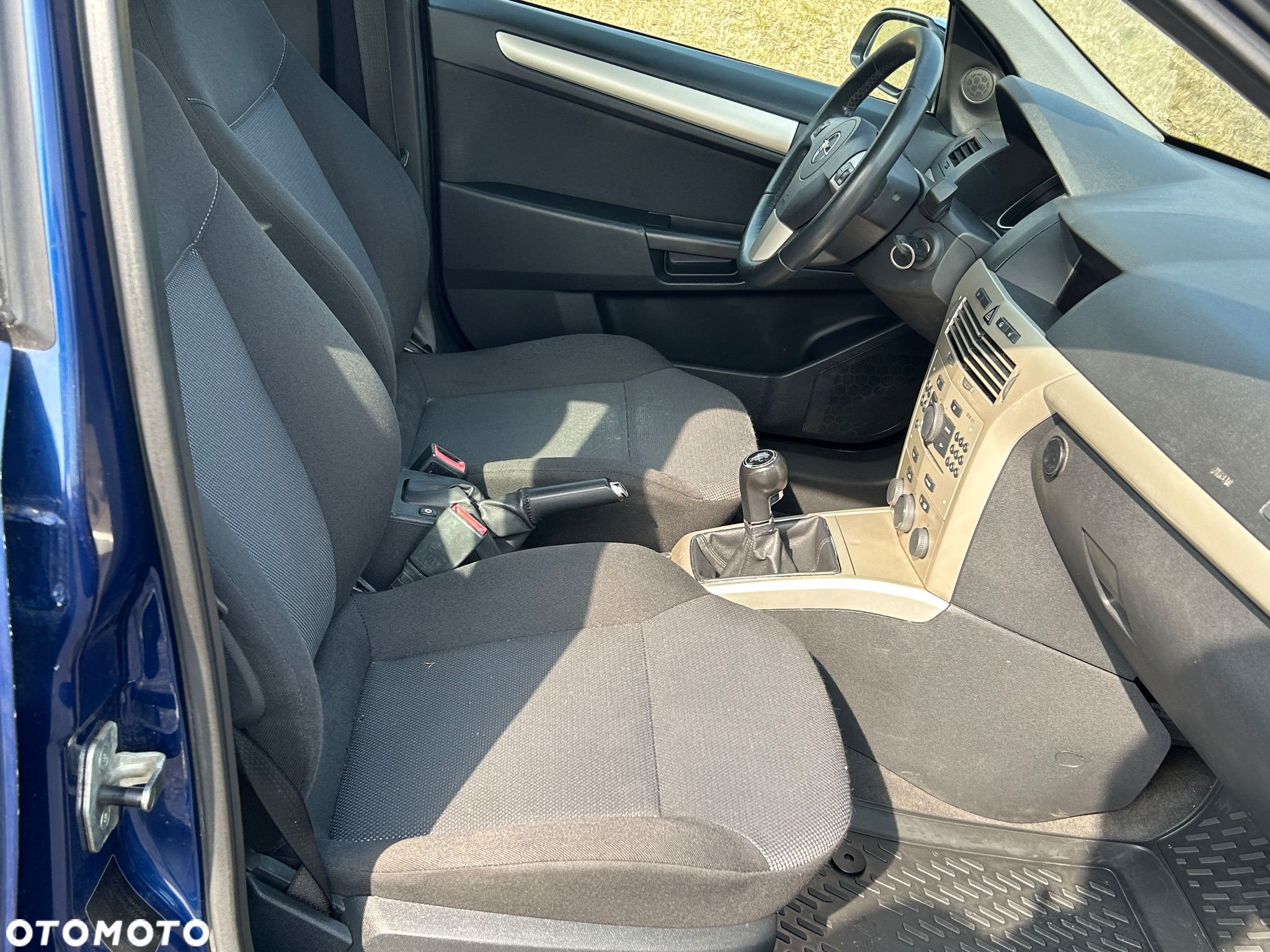 Opel Astra IV 1.6 Sport - 10