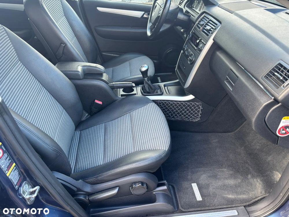 Mercedes-Benz Klasa B 200 Special Edition - 9