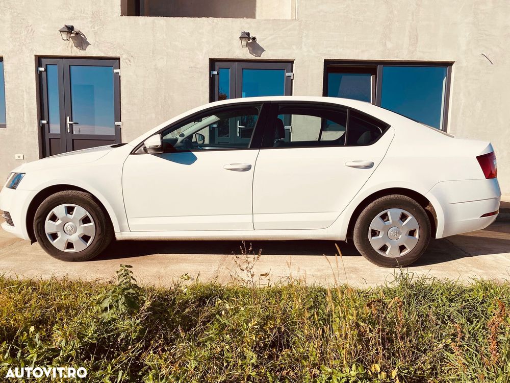 Skoda Octavia - 3