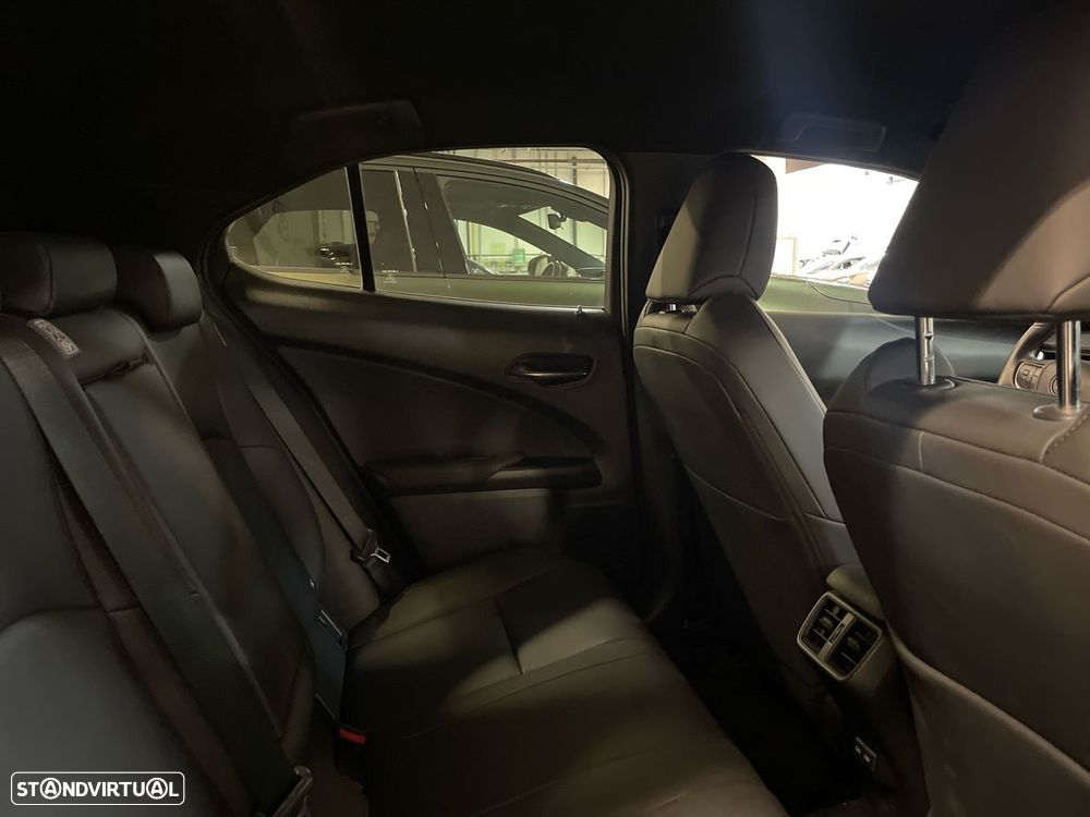 Lexus UX 250h Special Edition (LCA) - 7