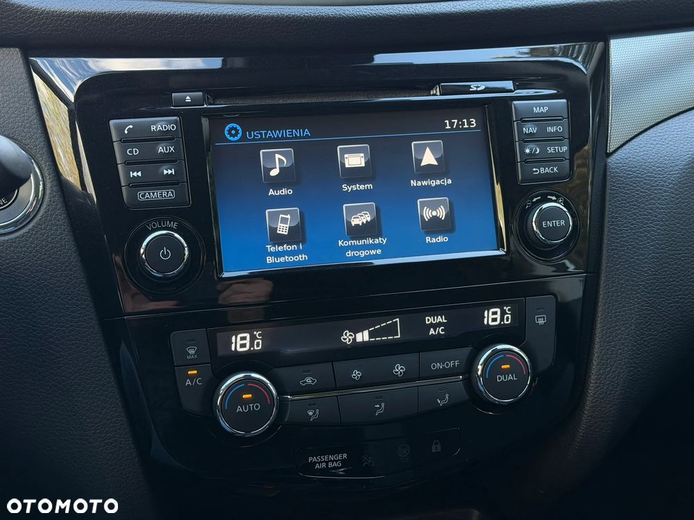 Nissan Qashqai 1.3 DIG-T N-Connecta - 24