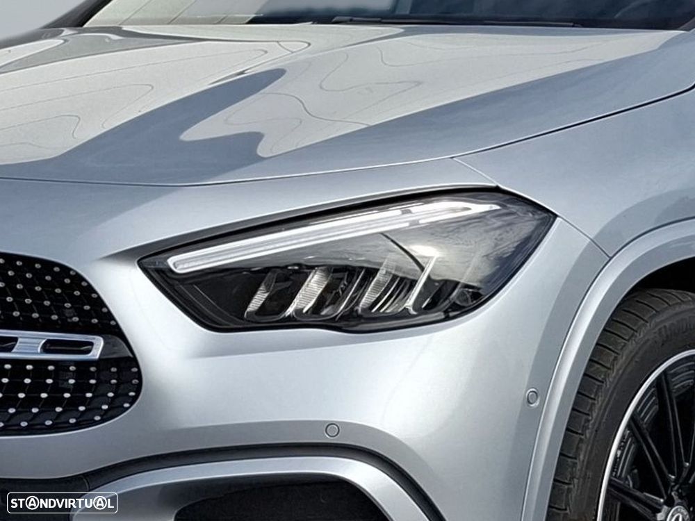 Mercedes-Benz GLA 180 d AMG Line - 3