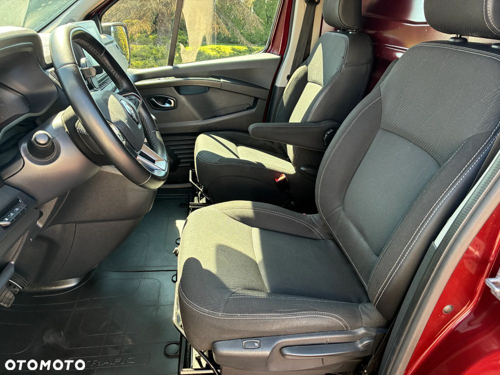Renault Trafic - 12