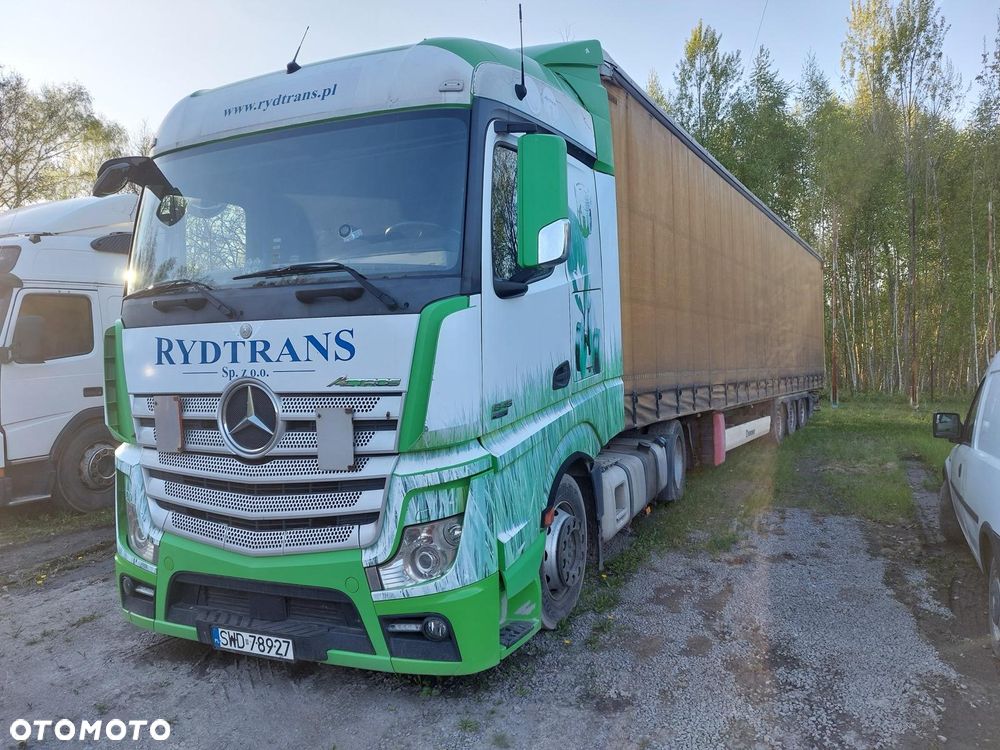 Mercedes-Benz Actros - 2