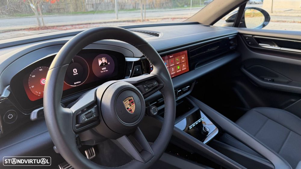Porsche Macan Electric - 19