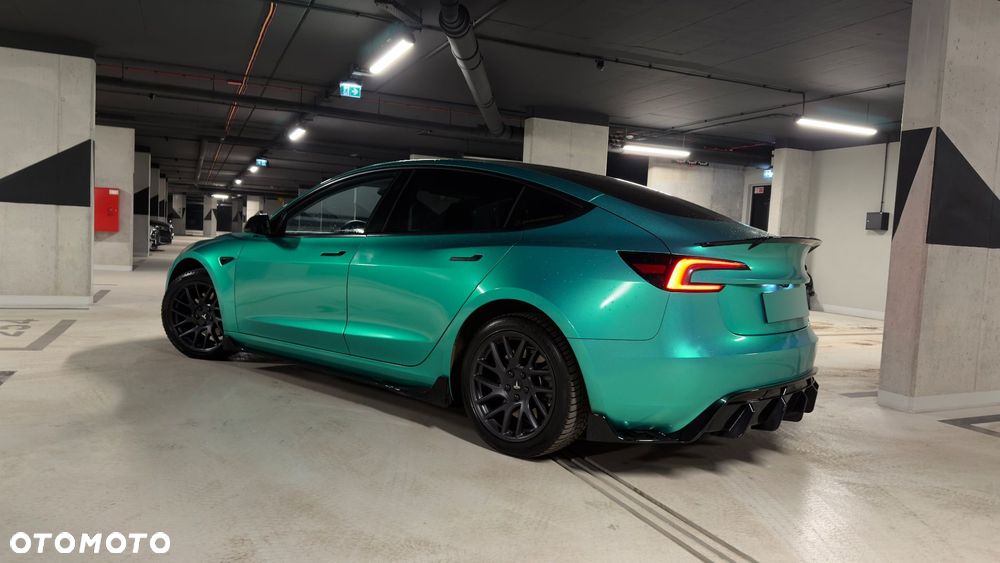 Tesla Model 3 - 2