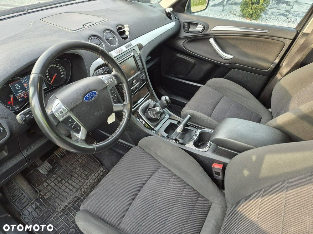 Ford S-Max - 9