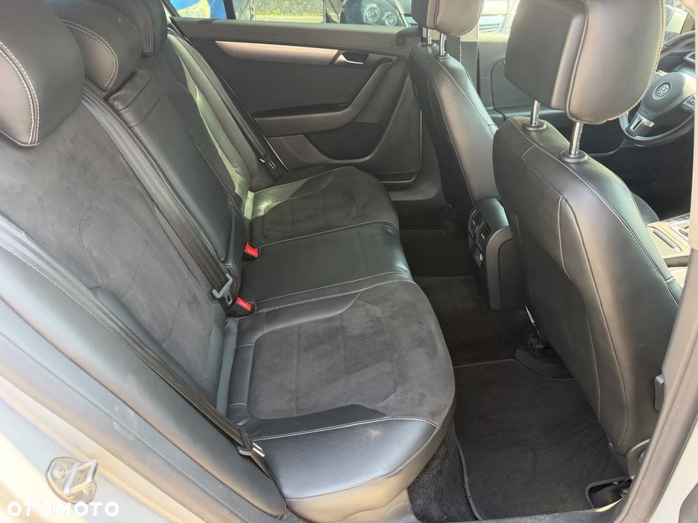 Volkswagen Passat 2.0 TDI Comfortline DSG - 12