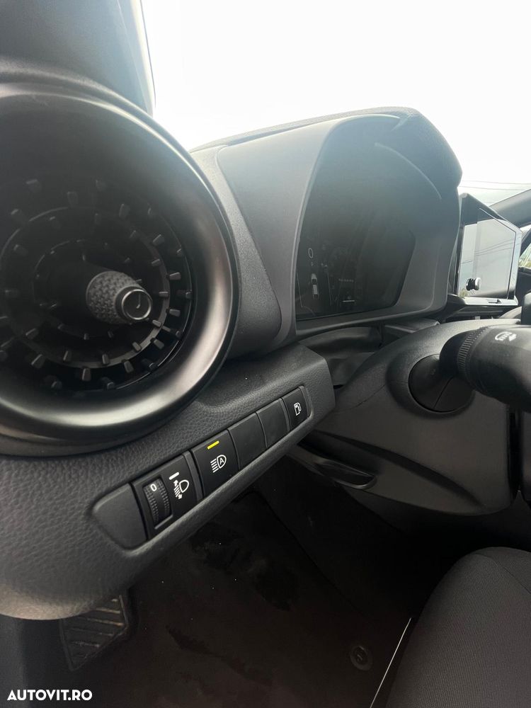 Toyota C-HR 1.8 HEV 140 CP 4x2 CVT Active - 16