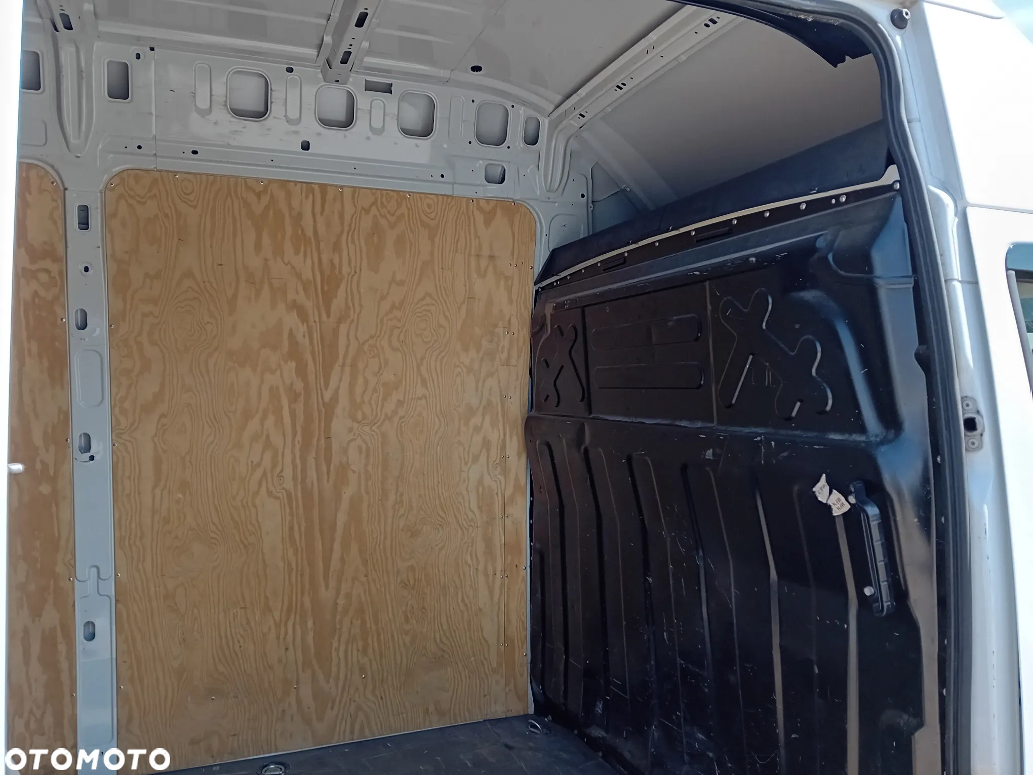 Iveco DAILY 35S18HA8V - 13