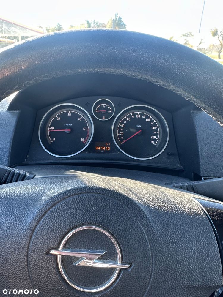 Opel Astra - 14