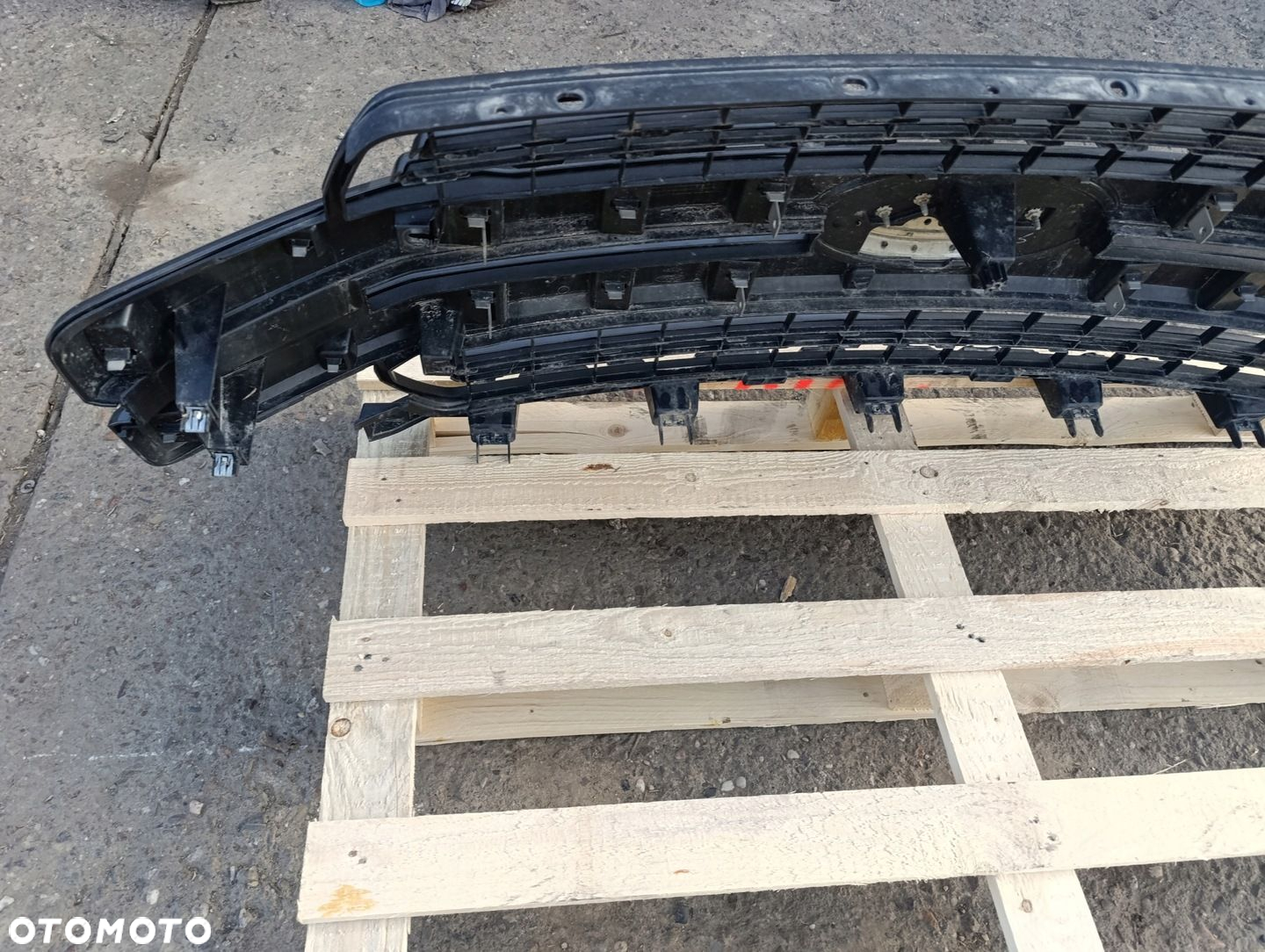 FORD F-150 LARIAT GRIL ATRAPA ŻALUZJA 2018R - 3