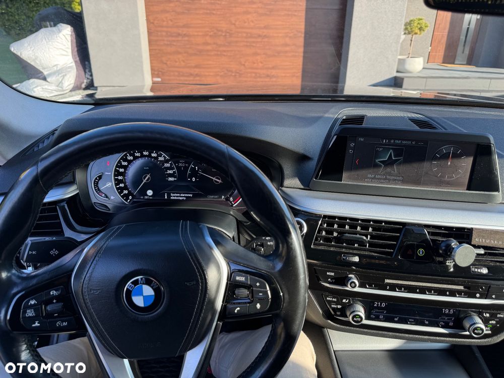 BMW Seria 5 520d Luxury Line - 6