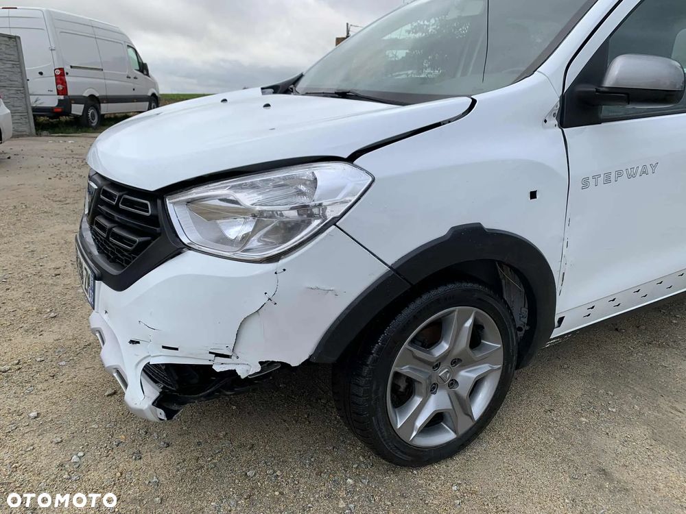 Dacia Dokker TCe 115 Stepway - 28